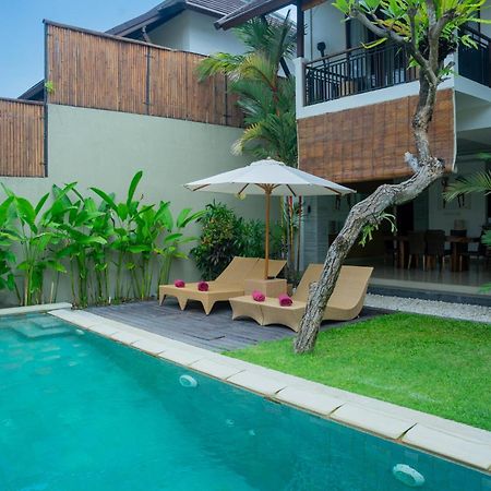 The Kumpi Villas Seminyak  Bagian luar foto