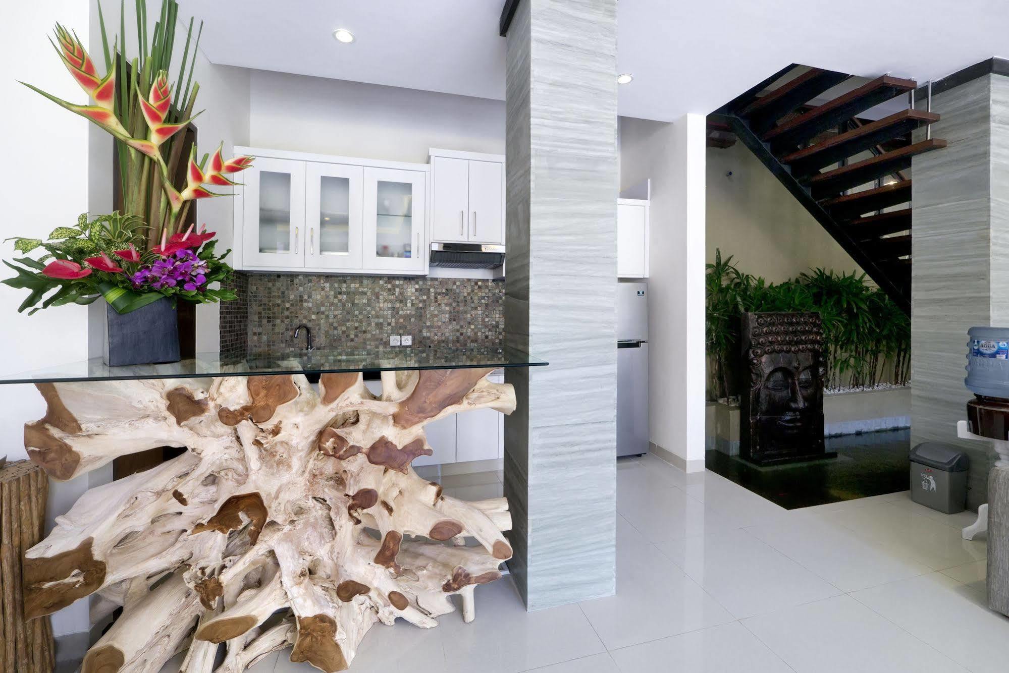 The Kumpi Villas Seminyak  Bagian luar foto
