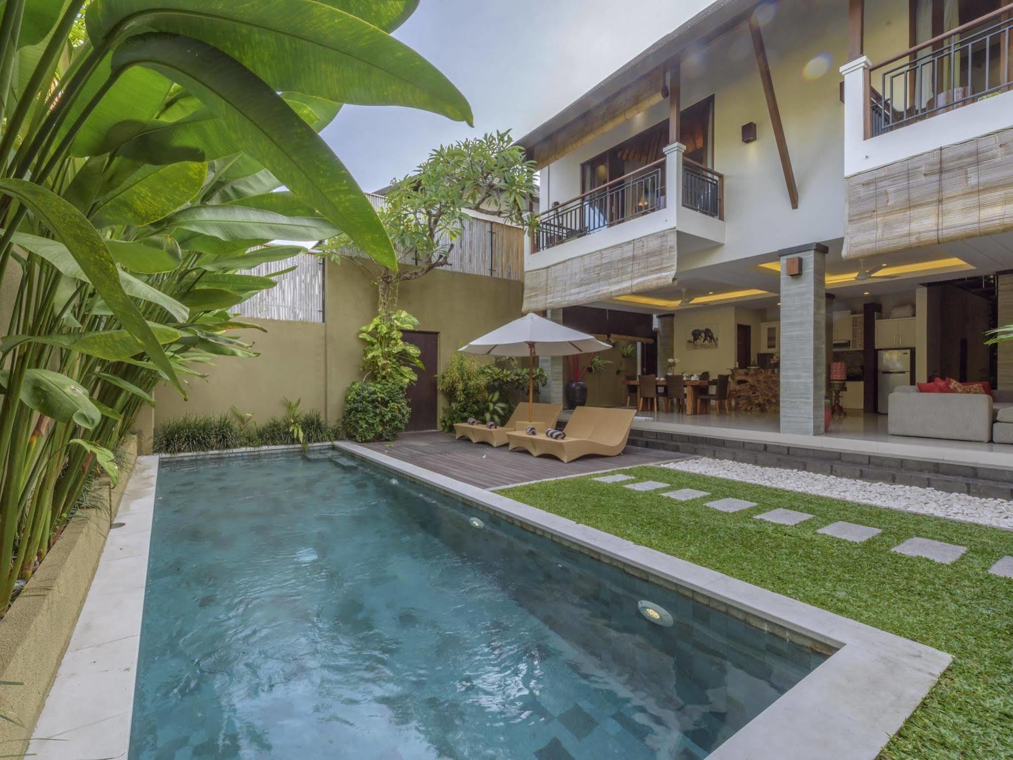 The Kumpi Villas Seminyak  Bagian luar foto