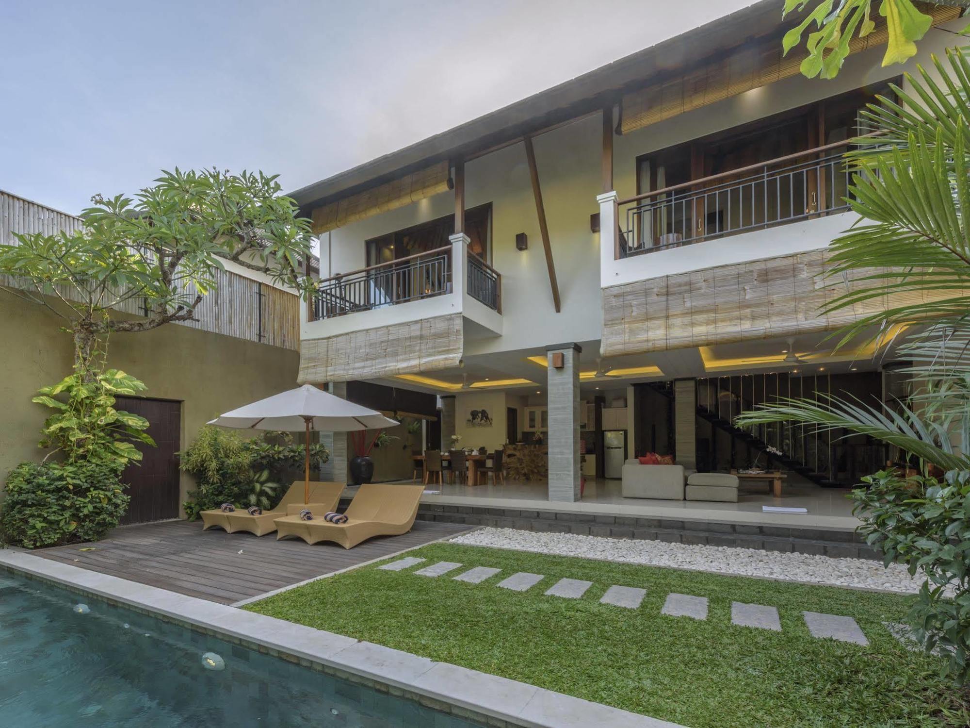 The Kumpi Villas Seminyak  Bagian luar foto